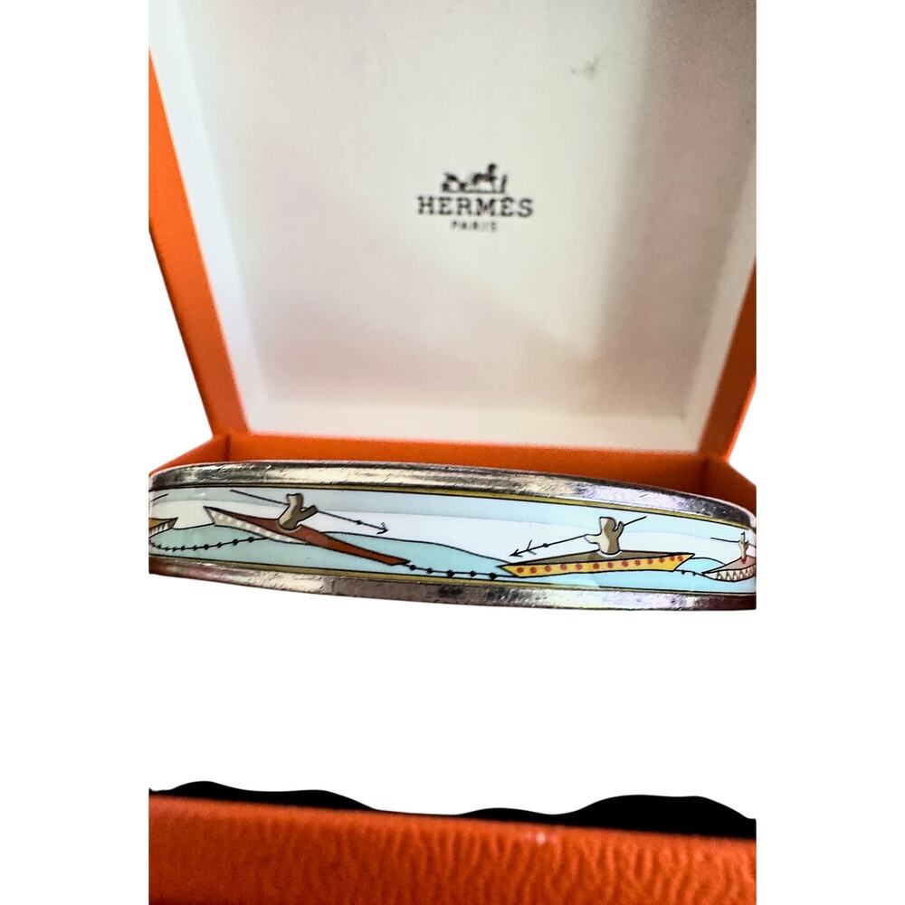 HERMES Enamel Printed Narrow Canoe Pattern Bracelet - Picture 15 of 16